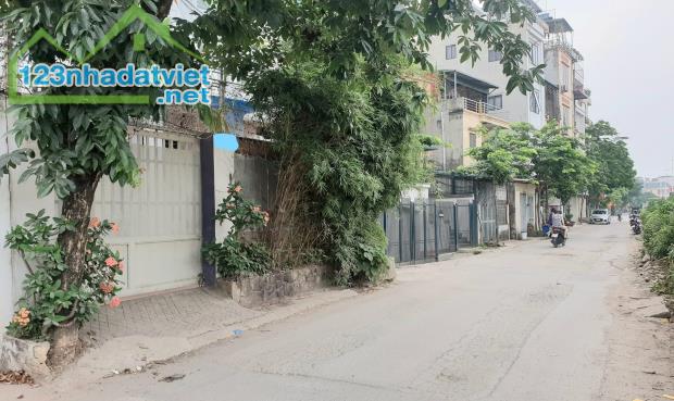 💥 Bán Biệt thự Mặt phố Âu Cơ, Tây Hồ, 102m2 3T, MT 10m, Ở sướng KD, Chỉ 22 Tỷ 💥 - 4