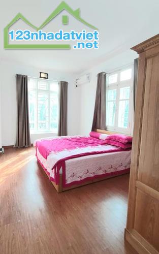 💥 Bán Biệt thự Mặt phố Âu Cơ, Tây Hồ, 102m2 3T, MT 10m, Ở sướng KD, Chỉ 22 Tỷ 💥