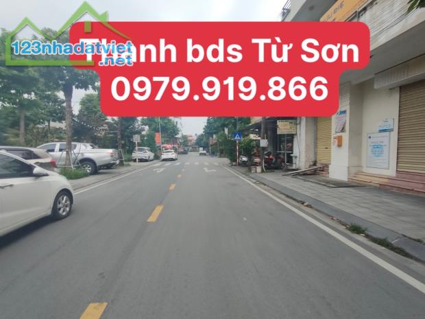 B Á N ĐẤT TẶNG  NHÀ CẤP 4  , CÓ  GÁC SÉP, MẶT PHỐ , ĐƯỜNG TO KINH DOANH BUÔN B Á N ĐỈNH - 1