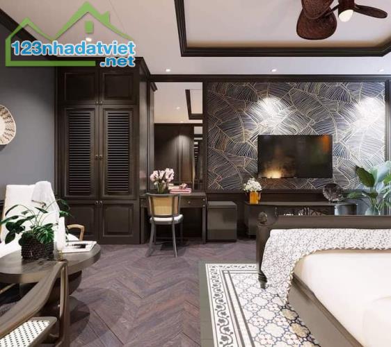 Bán gấp khách sạn mặt phố Nguyễn Trường Tộ, Ba Đình, 76m2, 8 tầng giá chỉ 36.8 tỷ
