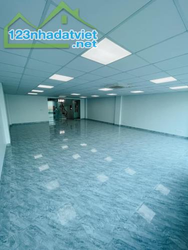 💥 Bán Tòa Văn phòng Mặt phố Võ Chí Công, 400m2 8T Thang máy, MT 12m, Chỉ 99 Tỷ 💥 - 1