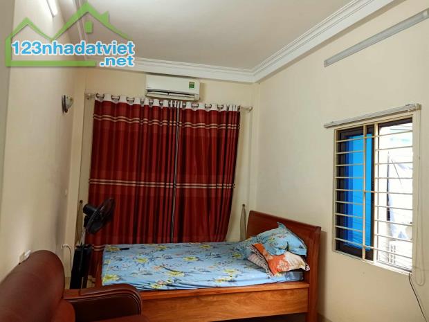 Bán nhà Định Công Thượng, Quận Hoàng Mai: DT: 35m,4 tầng. Giá: 6.5 tỷ - 1