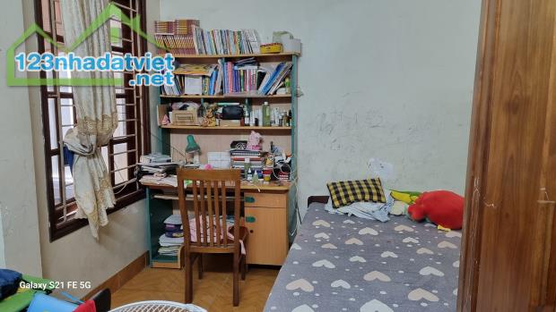 6.x Tỷ. 52M An Dương Vương, Nhà đẹp Ngõ Thông, Ba Gác tránh Xe Máy, 3T, MT 4m, Sổ Nở Hậu