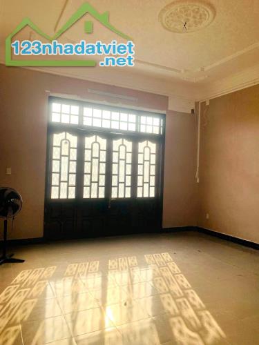 🏡NHÀ 3 TẦNG + 11 PHÒNG -  MẶT TIỀN HUỲNH TẤN PHÁT, TRUNG TÂM TP HUẾ. - 3