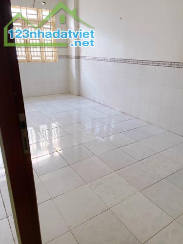 💥 Nhà gấp bán, HXH, đường Phú Định, Quận 8, 60m2, 3 tầng, 4PN, ô tô vào nhà, nhỉnh 4 tỷ x - 2