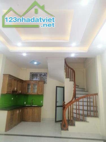 Nhà đẹp 45m trên thửa đất vàng - lô góc 2 mặt thoáng - mặt tiền rộng - khu vực phát triển