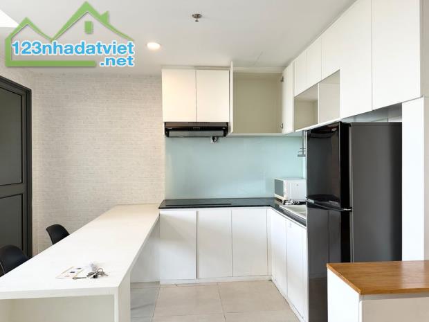 Nhà Mặt Tiền Kinh Doanh Trần Hữu Trang Phường 11 PN, 4.5 nở hậu 8 x 25, 2 Tầng, Nhỉnh 7 Tỷ - 1