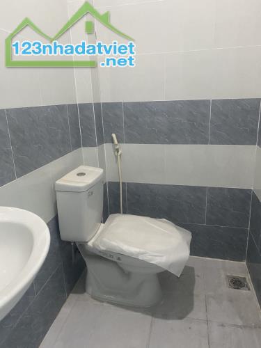 BÁN NHÀ ĐẸP ĐỐI DIỆN GIGA MALL GIÁP BÌNH THẠNH. 1T 1L 2,2 TỶ TL NHẸ - 4