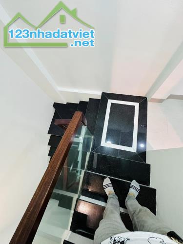 BÁN NHÀ MẶT PHỐ TRIỆU VIỆT VƯƠNG 24M2 5 TẦNG - KINH DOANH SẦM UẤT – GIÁ 18 TỶ - 2