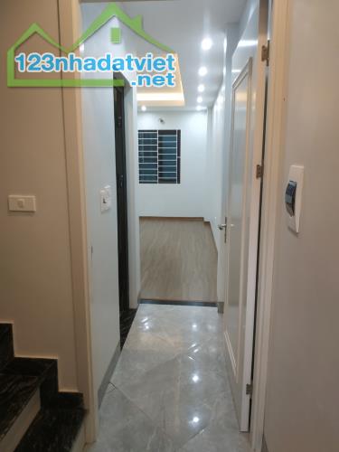 Chính chủ bán nhà Hà Đông- Hà Nội chỉ 5.5 tỷ (5T*35m2) ,vị trí trung tâm. LH 0943075959 - 2