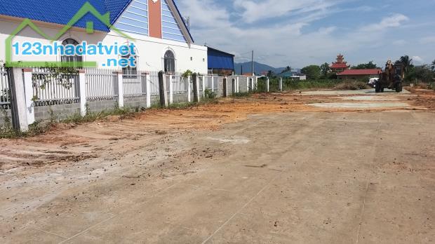 Đại Hạ Giá-Đất thổ cư MT quốc lộ 1A-Hàm Mỹ-Gần Phan thiết-DT:1.410m2+3.940m2 - 6