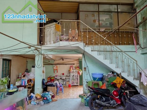 Lê Đình Cẩn Bình Tân 200m2 gồm nhà ở 2 tầng và nhà xưởng trần cao 10m giá 9 tỷ 3 - 2