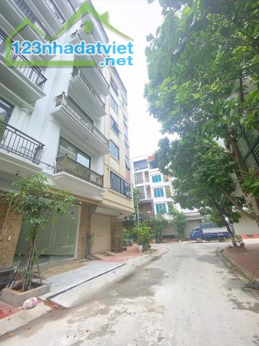 Bán Nhà Dọc Bún Vạn Phúc 50m 4 t mt5m vỉa hè, 3 ô tô đỗ trước nhà, vào nhà 13.5 tỷ - 5