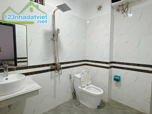 Siêu Phẩm Đường Khương Đình 41/45m2 6 Tầng Mặt Tiền 4.5m Nhỉnh 7 Tỷ