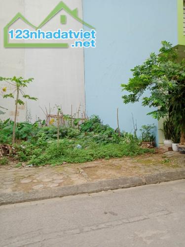 Bán đất dịch vụ Yên Nghĩa, Hà Đông sát đường 24m, ô tô vỉa hè, 50m2, MT4.3m, 9.2 tỷ