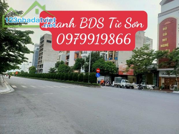 Diện tích 85 m mặt tiền 5 m 2 thoáng giá 2.2 tỷ    trung tâm chợ 
( có thương lượng )