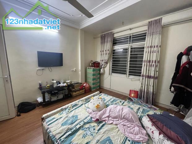 CỰC HIẾM- Bán nhà Phố Lê Trọng Tấn, Quận Thanh Xuân. DT: 46m. Giá: 9 tỷ