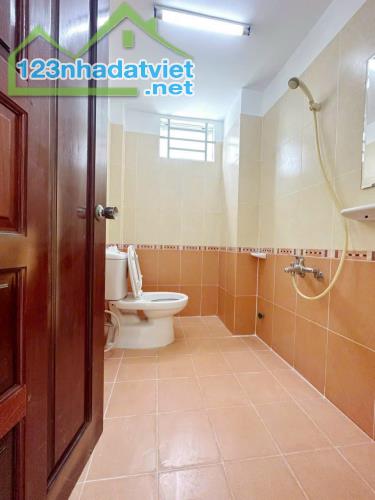 BÁN NHÀ HẺM XE TẢI 10M TÔ HIẾN THÀNH P15 QUẬN 10 - 2tỷ9 5×10 = 50m²