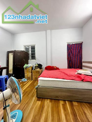 NHÀ QUẬN 3 HẺM XE HƠI CMT8, DT 65M2 NGANG 4.3M, 4PN CHỈ NHỈNH 10 TỶ - 3