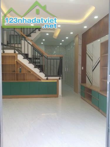 Bán nhà Q.Bình Tân, P.Bình Hưng Hòa B hẻm 38/ giá 1 tỷ 750tr/30m2 sổ riêng 1 lầu - 3