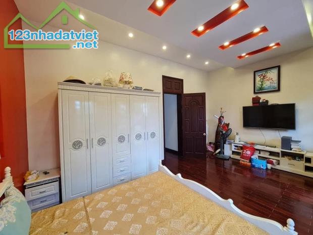 Siêu Hiếm, Đấu Giá Việt Hưng, Khu Đẳng Cấp Đại Gia, Vỉa hè, Hàng Xóm VinHomes. - 3