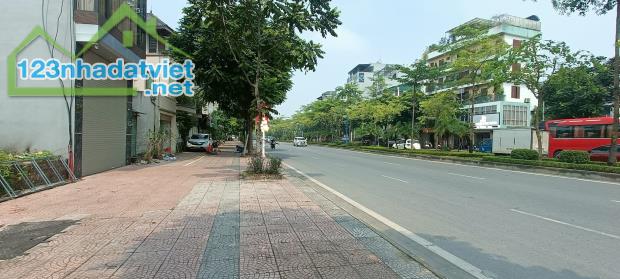 Siêu phẩm mặt phố Cổ Linh 45m,6tầng thang máy,vỉa hè KD đa loại hình.Hạ chào còn hơn 8 tỷ