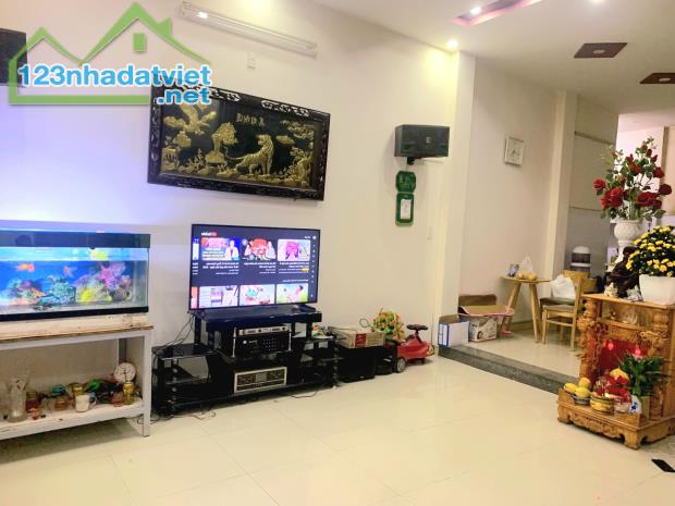 💥 Q. Hải Châu, gần Nguyễn Văn Linh. Vài bước chân ra Mặt Phố. DT 86m2, chỉ 3 tỷx - 1