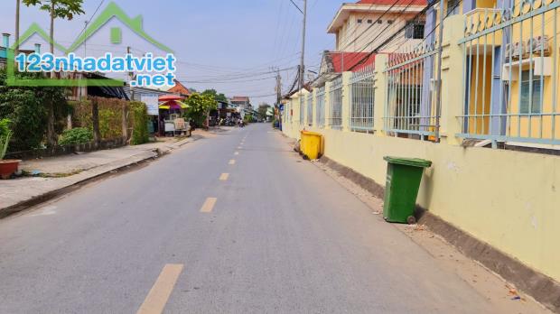 bán đất 5x40m xã Hòa Khánh Nam, Đức Hòa, Long An giá 1.5 tỷ, sổ riêng, LH: 0786 7978 99 - 4