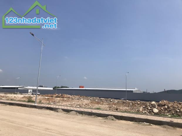 Bán lô 30.000m2  khu Công nghiệp Thuận Thành – Bắc Ninh, bàn giao ngay.