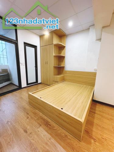 Bán nhà Phùng Khoang - Nam Từ Liêm - 2 thoáng, thông, ô tô tránh 5m, 60m2,6 tầng 8.35 tỷ. - 1