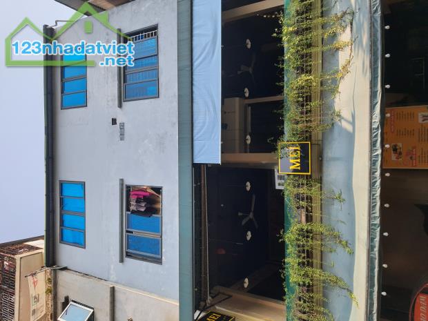 BÁN NHÀ HOÀNG QUÔCA VIỆT 90M 42 TỶ 5
