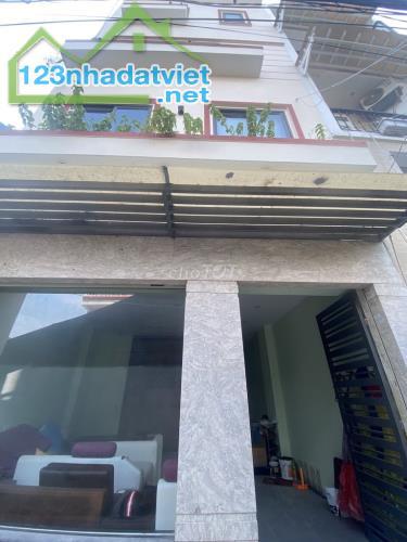 Bán Nhà 5 Tầng đường Phan Văn Trị , DTSD 181m2 , 5 Phòng Ngủ 6 Tolet Mới Vào ở liền