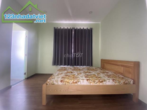 Bán Nhà 5 Tầng đường Phan Văn Trị , DTSD 181m2 , 5 Phòng Ngủ 6 Tolet Mới Vào ở liền - 2