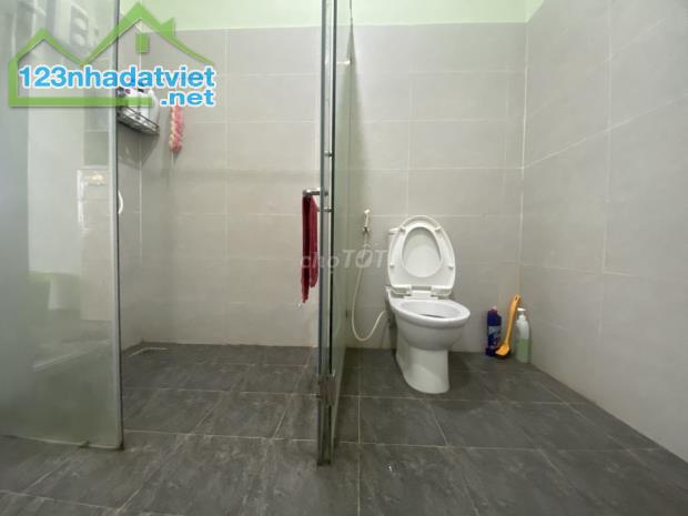 Bán Nhà 5 Tầng đường Phan Văn Trị , DTSD 181m2 , 5 Phòng Ngủ 6 Tolet Mới Vào ở liền - 4