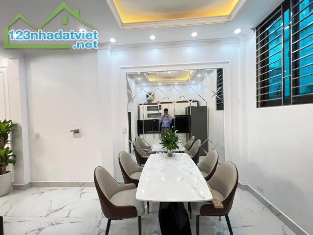 Bán nhà Nguyễn Hữu Thọ, Đại Kim 40m² 4T giá 3,45 tỷ.