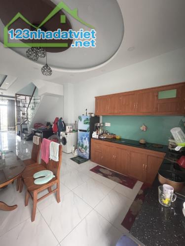 Bán nhà 1/ Song Hành , TT Hóc Môn ,2T x 177m2 ,Giá chỉ 5.99 tỷ. - 2