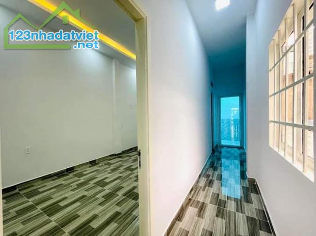 SIÊU PHẨM NHÀ HẺM ÔTÔ 6m 65m²-2tỷ9(TL) Nguyễn Thị Thập P. Tân Phú Quận 7 - Đã có sổ