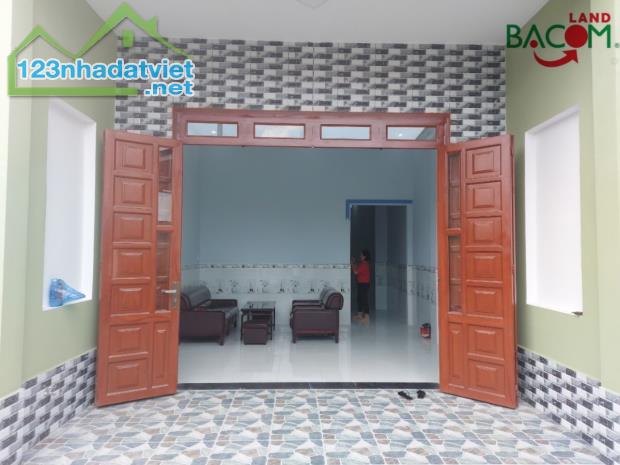 Bán nhà 69m2, SHR full thổ cư, cách đường Bùi Hữu Nghĩa 100m, ngay CA, ủy ban ( P. Tân Vạn - 4