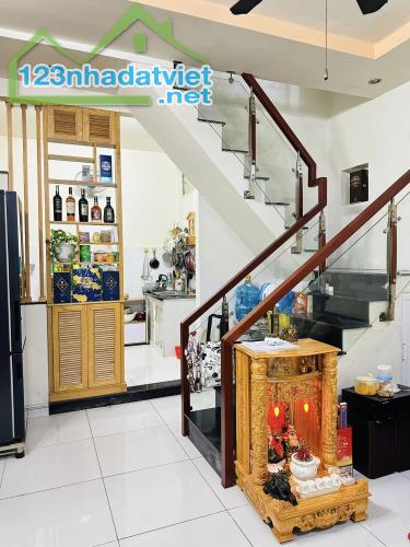 NHÀ ĐẸP 2 TẦNG TÂN THÀNH TÂN PHÚ - 4.5x7 - CÁCH HẺM XE HƠI 1 CĂN - CHỈ 3 TỶ XÍU - 4