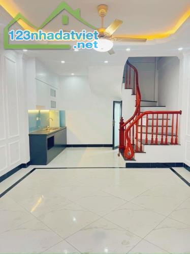 10 Tỷ, 54m2x5T, Bán nhà riêng ngõ 102 Trần Phú Phân Lô Ô Tô Kinh Doanh Thang Máy - 1