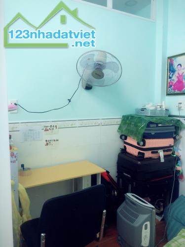 DT 3.2 x 8.3 - NHÀ 2 TẦNG HẺM 3 GÁC - ĐƯỜNG QUANG TRUNG P8 GÒ VẤP - 3