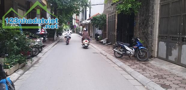BÁN GẤP PHÂN LÔ TRẦN QUANG DIỆU DT66m2 VỈA HÈ Ô TÔ KINH DOANH + MẶT TIỀN RỘNG - 2