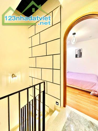 DT 3.2 x 10 HẺM ÔTÔ LÔ GÓC - NHÀ 3 TẦNG ĐƯỜNG NGUYỄN VĂN KHỐI P9 GÒ VẤP - 2