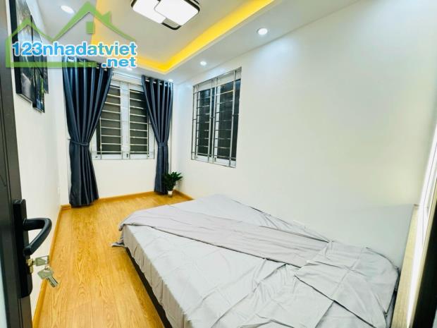 NHÀ 3 TẦNG, NHỈNH 2 TỶ SỔ ĐỎ RIÊNG, TRUNG TÂM HAI BÀ, FULL NỘI THẤT - 2