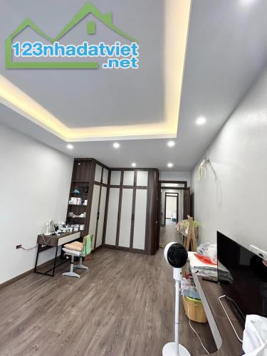 Bán nhà 4 tầng ngõ 68 Vạn phúc, Hà Đông, ô tô, kinh doanh 44.5m2, Mt 4.2m, giá nhỉnh 5 tỷ