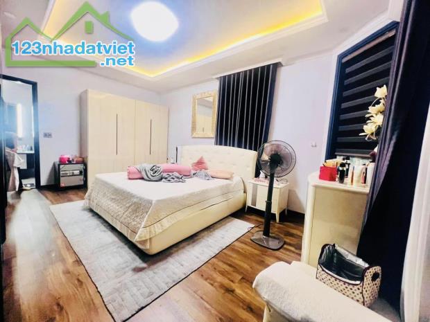 Bán nhà Hồng Hà Ba Đình gần phố cổ ngõ thông kinh doanh ô tô 10m chỉ hơn 4 tỷ - 5