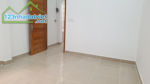 Hẻm ôtô nhà 2 tầng - số 965 đường quang trung p14 quận gò vấp - 3
