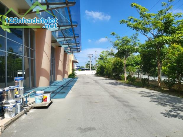 Cần Cho Thuê 2.300 M2 Kho Xưởng Trong KCN TPM Bình Dương