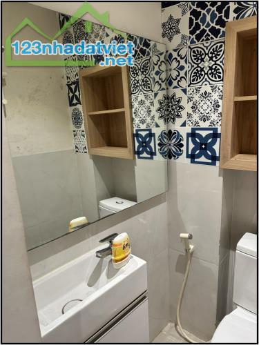 Nhà phố xinh 5 x 5m 1 trệt 1 lầu Trần Khánh Dư Quận 1 TP.HCM
