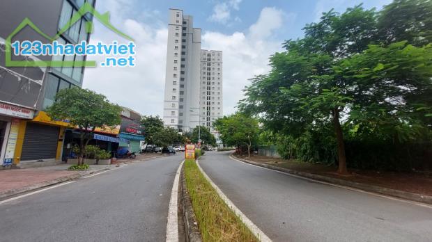 Bán đất Đấu Giá phố Cổ Linh, Mặt Đường Đôi 4 Làn Xe, View Công Viên, Hồ Điều Hòa, Lô Góc. - 1